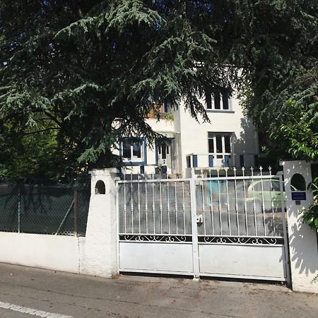 Villa Les Terrasses Dans La Nature Avec Piscine A 2 Pas De Lyon, Metro A 15Mn A Pied Pour Lyon Centre En 10Mn Ou Bus A 300M Pour Lyon Centre Oullins Exterior foto